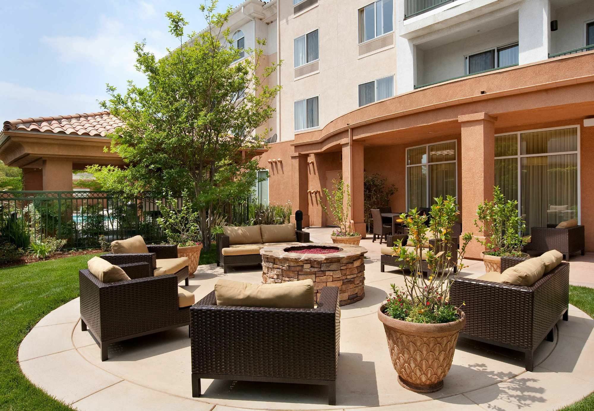 Courtyard Ventura Simi Valley Dış mekan fotoğraf